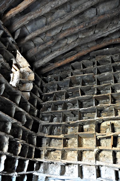 3.3 Nidales de pizarra en un palomar de Tallón Alto, Olula de Castro