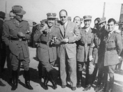 G27_02-imagen-32-Confraternizacion-1946