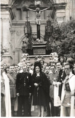 G27_02-imagen-33-Carmen-Polo-1947